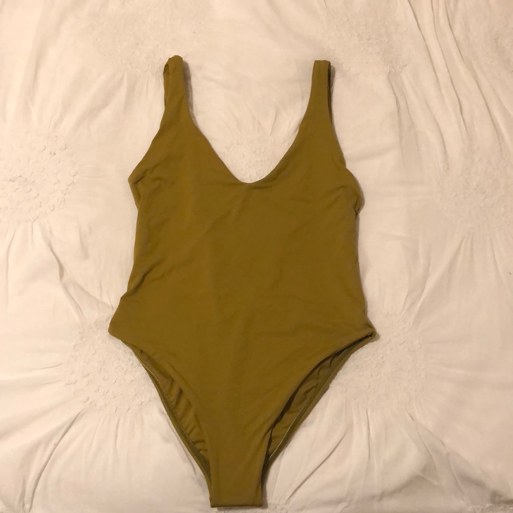 One piece swimsuit